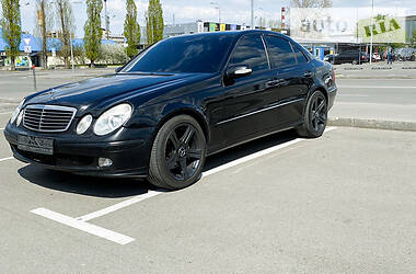 Седан Mercedes-Benz E-Class 2003 в 