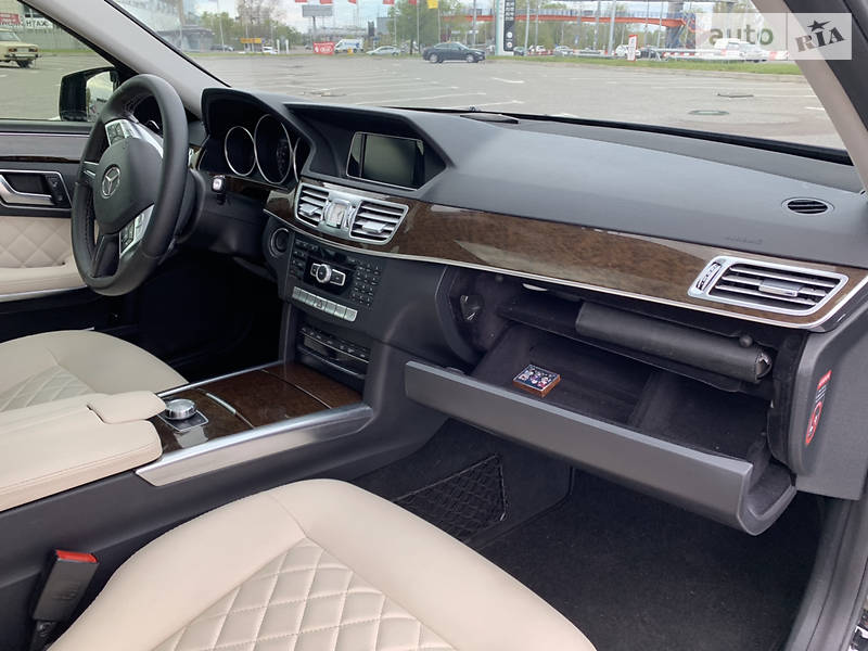 Седан Mercedes-Benz E-Class 2013 в Києві