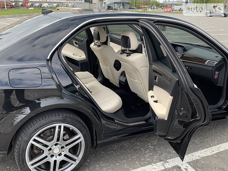 Седан Mercedes-Benz E-Class 2013 в Києві