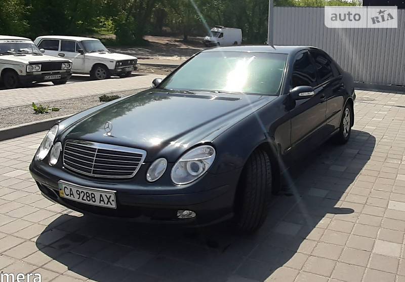 Седан Mercedes-Benz E-Class 2003 в Черкасах