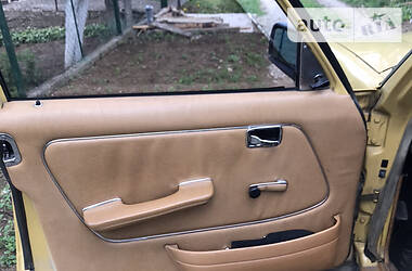 Седан Mercedes-Benz E-Class 1980 в 