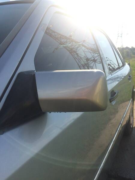 Седан Mercedes-Benz E-Class 1995 в Сваляві фото 41 Седан Mercedes-Benz E-Class 1995 в Сваляві