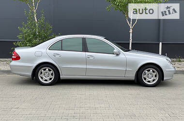 Седан Mercedes-Benz E-Class 2006 в 