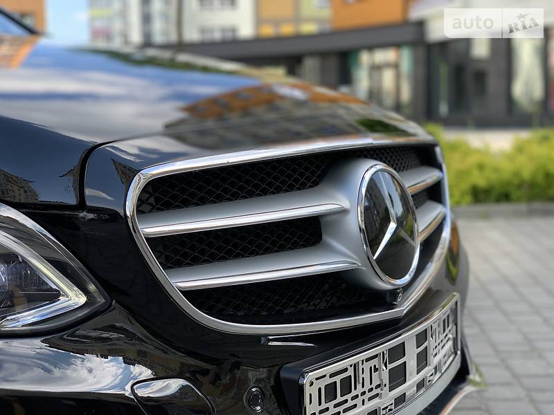 Седан Mercedes-Benz E-Class 2014 в Ивано-Франковске
