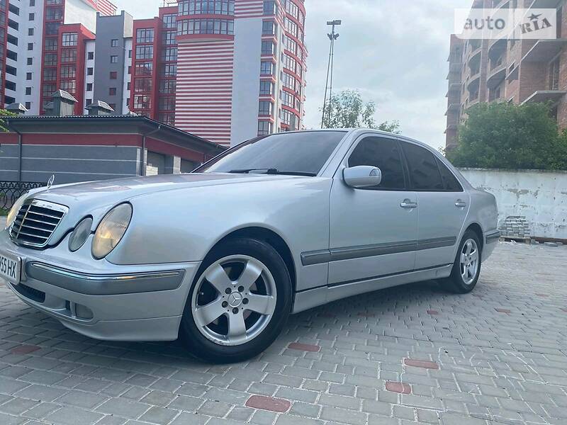 Седан Mercedes-Benz E-Class 2000 в Коломиї