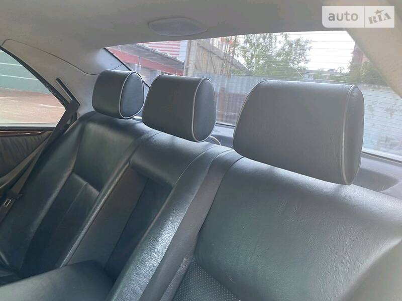 Седан Mercedes-Benz E-Class 2000 в Коломиї
