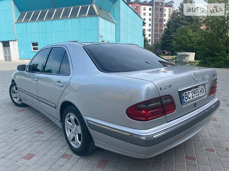 Седан Mercedes-Benz E-Class 2000 в Коломиї