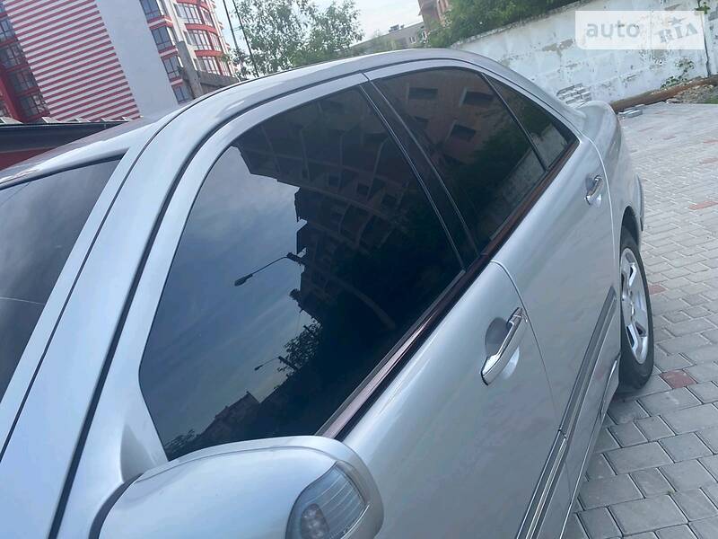 Седан Mercedes-Benz E-Class 2000 в Коломиї