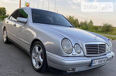 Седан Mercedes-Benz E-Class 1997 в 