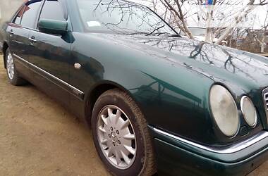 Седан Mercedes-Benz E-Class 1999 в Одесі