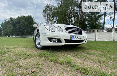 Седан Mercedes-Benz E-Class 2008 в Бершаді