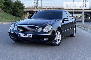 Седан Mercedes-Benz E-Class 2004 в 