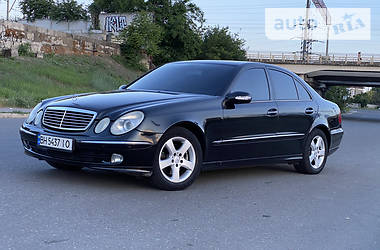 Седан Mercedes-Benz E-Class 2004 в 