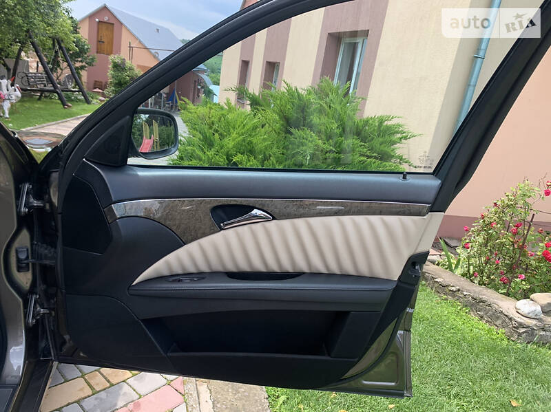 Седан Mercedes-Benz E-Class 2007 в Тернополі