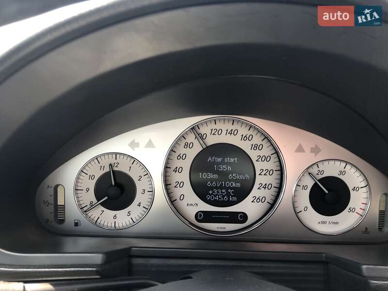 Седан Mercedes-Benz E-Class 2005 в Миколаєві