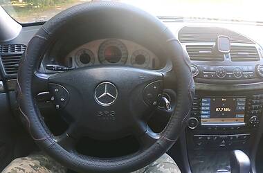 Седан Mercedes-Benz E-Class 2005 в 