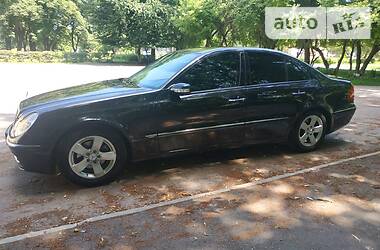 Седан Mercedes-Benz E-Class 2005 в 