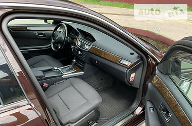 Седан Mercedes-Benz E-Class 2010 в 