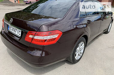 Седан Mercedes-Benz E-Class 2010 в 