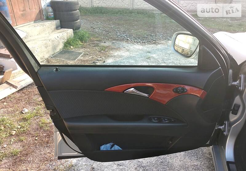 Седан Mercedes-Benz E-Class 2007 в Рівному