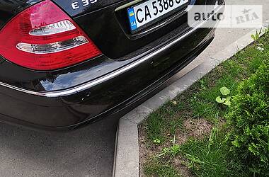 Седан Mercedes-Benz E-Class 2005 в Умані