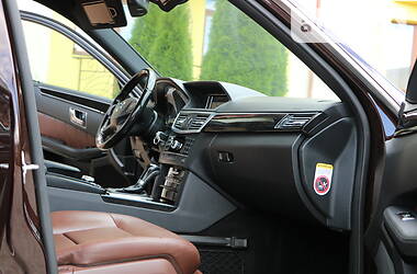 Седан Mercedes-Benz E-Class 2010 в 
