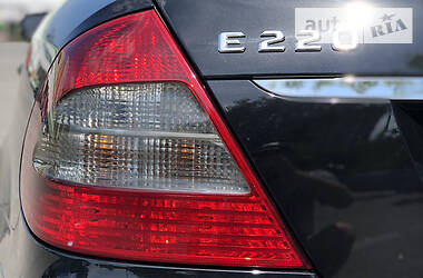 Седан Mercedes-Benz E-Class 2007 в 