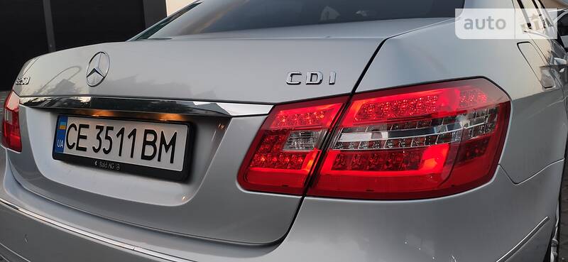 Седан Mercedes-Benz E-Class 2011 в Чернівцях
