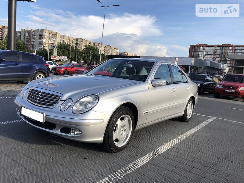 Седан Mercedes-Benz E-Class 2002 в Львові