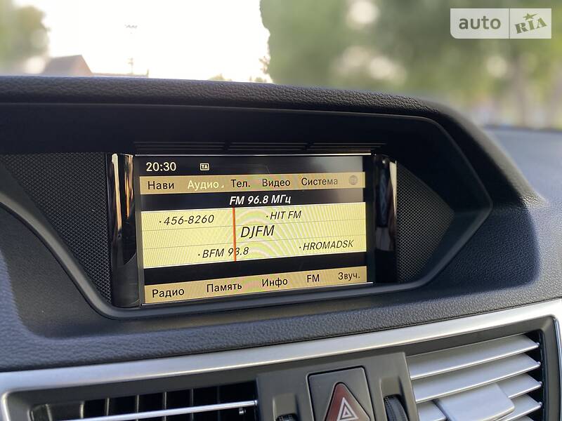 Седан Mercedes-Benz E-Class 2012 в Києві