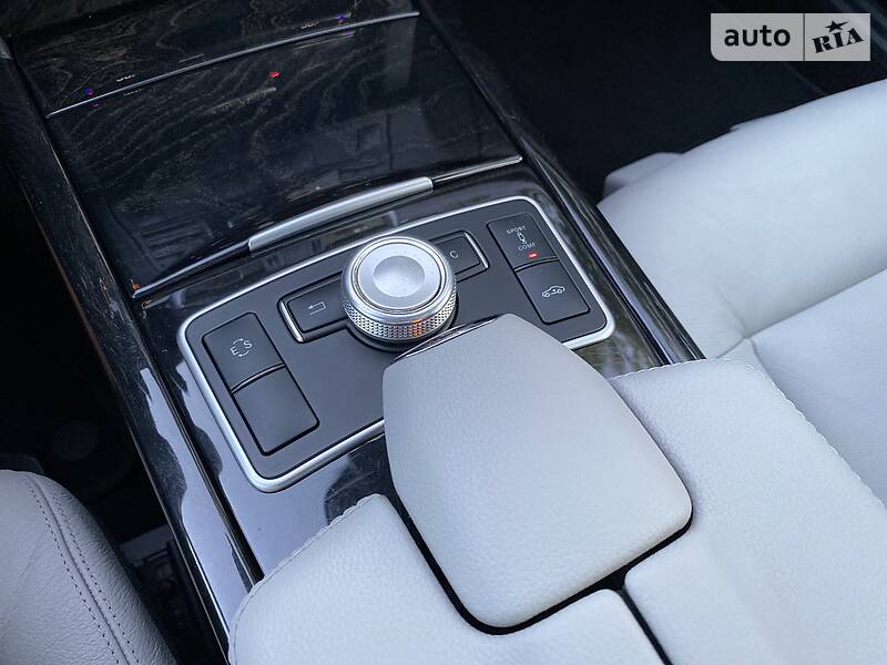 Седан Mercedes-Benz E-Class 2012 в Києві