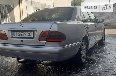 Седан Mercedes-Benz E-Class 1997 в 