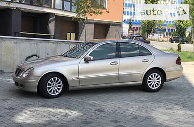 Седан Mercedes-Benz E-Class 2004 в Ивано-Франковске