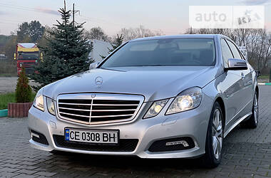 Седан Mercedes-Benz E-Class 2010 в Черновцах