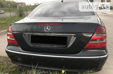 Седан Mercedes-Benz E-Class 2002 в Ивано-Франковске