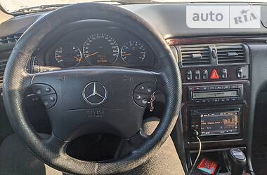 Седан Mercedes-Benz E-Class 2000 в Рокитном