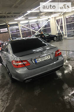 Седан Mercedes-Benz E-Class 2012 в Луцьку