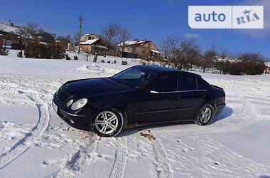 Седан Mercedes-Benz E-Class 2003 в 
