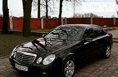 Седан Mercedes-Benz E-Class 2007 в Новоселице