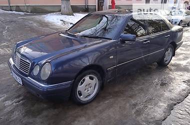 Седан Mercedes-Benz E-Class 1998 в Кам'янець-Подільському