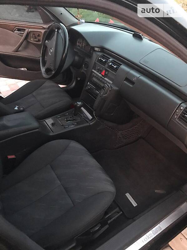 Универсал Mercedes-Benz E-Class 2000 в Полтаве