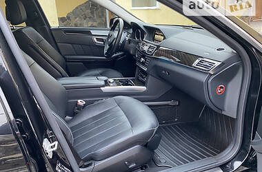 Седан Mercedes-Benz E-Class 2015 в 
