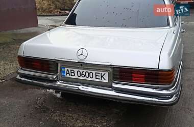 Седан Mercedes-Benz E-Class 1979 в 