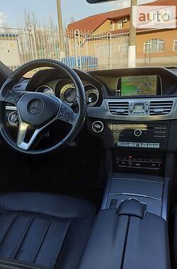 Седан Mercedes-Benz E-Class 2015 в Києві