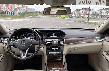 Седан Mercedes-Benz E-Class 2013 в Ровно