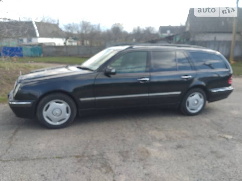 Універсал Mercedes-Benz E-Class 2001 в Лубнах