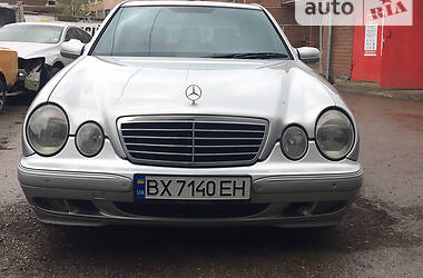 Седан Mercedes-Benz E-Class 2001 в Тернополе