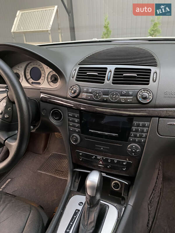 Седан Mercedes-Benz E-Class 2004 в Тернополе