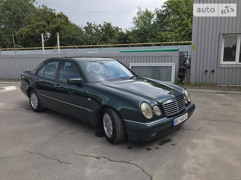 Седан Mercedes-Benz E-Class 1997 в Днепре