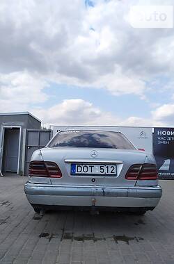 Седан Mercedes-Benz E-Class 1997 в Херсоне